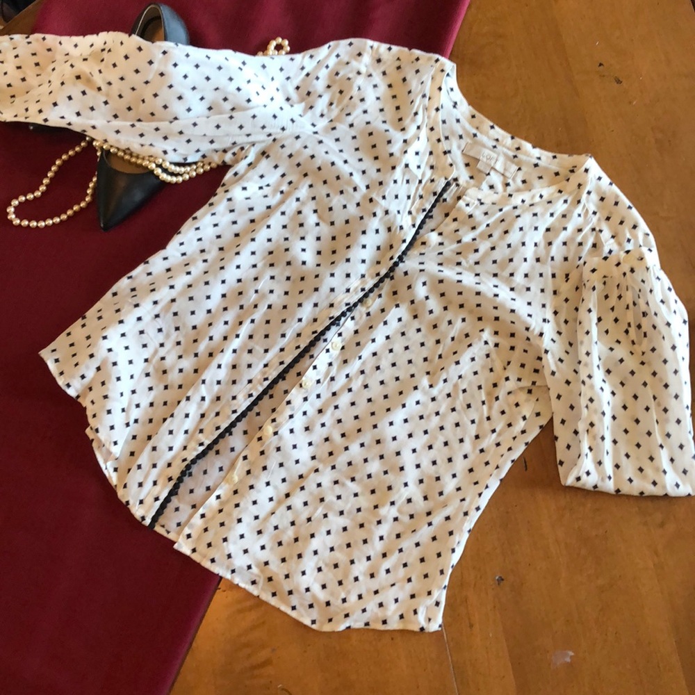 Blk/white blouse